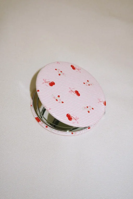 Compact Mirror
