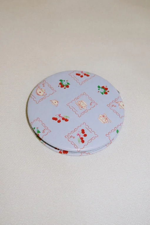 Compact Mirror