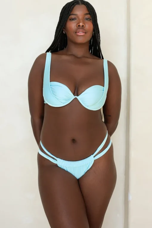 Light Blue Underwire Cheeky Set